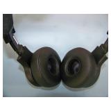 JBL Live 675NC Wireless True Adaptive Noise-Cancelling On-Ear Headphones - in Original Box