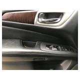 2015 Nissan Pathfinder SL FWD