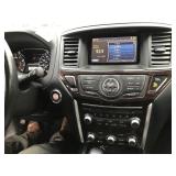 2015 Nissan Pathfinder SL FWD