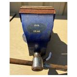 Large Heavy Duty RECORD No. 23 Bench Vise