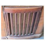 Philco Model 46-1209 Vintage Radio - Seller stated that it lights up
