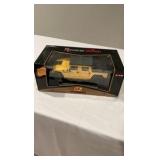 Maisto 1:18 Premiere Edition Hummer (H1) Die-Cast Model - Yellow - NIB