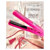 Plugged In Tourmaline Mini Styling Iron.