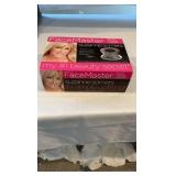 FaceMaster Platinum Facial Toning System by Suzanne Somers - Original Box