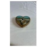Vintage Heart-Shaped Niagara Falls Souvenir Powder Compact - Mid-Century