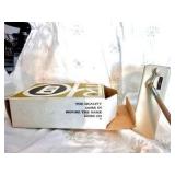 Portable Zenith radio with box