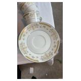 Vintage Fine China & Serving Lot – Signature Collection “Coronet” 43-Piece Service + W.S. George Platter