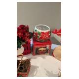 Vintage Holiday Decor Mix: Hallmark Frosty Friends Wreath, Campbell