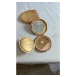 Vintage Elgin American Gold-Tone Compact - Ornate Engraved Scroll Design