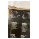 Maisto 1:18 Premiere Edition Hummer (H1) Die-Cast Model - Yellow - NIB