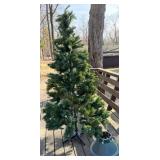 7 ft Artificial Christmas Tree with Stand & LED Light Sets & Holiday Decor