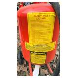 Portable Sandblaster Pot with Pressure Gauge & Hoses - 3/8 Inlet