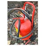 Portable Sandblaster Pot with Pressure Gauge & Hoses - 3/8 Inlet