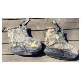 Guide Series Camouflage Coat XL & Spartan Pants XL & Icebreaker Boot Covers L & Gore-Tex Cap and other assorted items