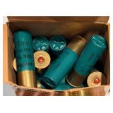 Avery Memphis TN Hunting Gear Bag with Ammo Belt & Duck Calls