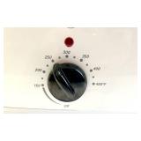 GE Deep Fryer White - 150°F to 450°F Thermostat, With Lid