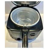 Gourmet Living Countertop Deep Fryer & Mesh Basket - Black