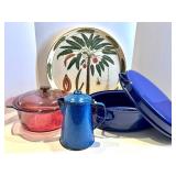 Colonial Accents Palm Tree Plate & Blue Enamel Cookware Set - Vision 5L Pink Casserole
