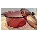 Colonial Accents Palm Tree Plate & Blue Enamel Cookware Set - Vision 5L Pink Casserole