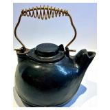 Caframo Ecofan Stove Fan - Heat-Powered Air Circulator, Black T-pot and Heart Trivet