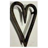 Caframo Ecofan Stove Fan - Heat-Powered Air Circulator, Black T-pot and Heart Trivet