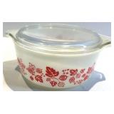 Pyrex Glass Casserole Dish with Lid - Red Berry Pattern - Oven Safe - Gooseberry Pattern
