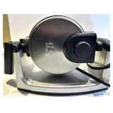 Weston Pasta Machine & Trudeau 10-Piece Enamelled Cast Iron Meat Fondue Set & Waffle Maker