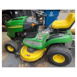 John Deere L110 Automatic Lawn Tractor - Kohler Command