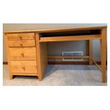 Stanley Furniture Desk - Dovetail Construction - Keyboard Tray Missing