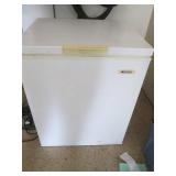 White-Westinghouse Chest Freezer