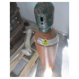 Oxygen Cylinder, Compressed Gas UN1072