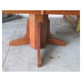 Oak Round Pedestal Dining Table