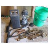 Coleman Dual Fuel Lantern - Carry Case & Assorted Hardware