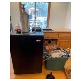 Summit Mini Fridge - Beer Kegging Kit with CO2 Tank & Accessories