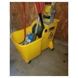 Rubbermaid Mop Bucket with Wringer - Yellow Commercial Kit