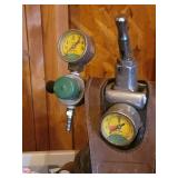 Dual Oxygen Cylinder System with Regulators, Gauges & Hoses