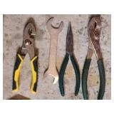 Craftsman Professional Hand Tools Set: Locking Pliers, Pliers, Wrench, Hammer