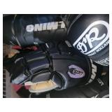 Graf Hockey Gloves & Ice Skates - Pink Gear Bag Included