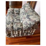 Floral Upholstered Armchair with Leaf Pattern - Vintage Living Room Chair