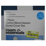 Room Essentials Twin XL Ivory & Blue Cotton Blend Sateen Duvet 2 Pc Set