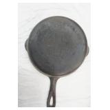 Vintage Cast Iron Skillet #5. 8" diameter. Griswold