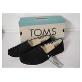 TOMS size 8 women