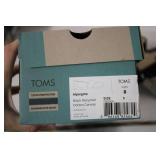 TOMS size 8 women