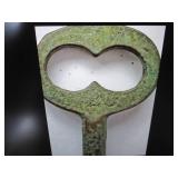 Skeleton keys, small key, 2 freshwa...