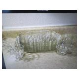 8 Sets of teardrop luncheon plates ...