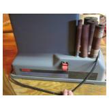 Ryobi Oscillating benchtop sander w...