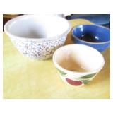 Trio of Red Ring assorted size bowl...