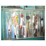 non-lidded organizers containing a ...