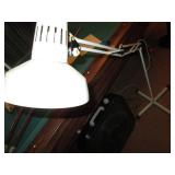 Box fan, floor standing telescoping...