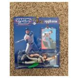 1998 Starting Lineup Baseball Figure Chipper Jones, Sealed Plus Card
